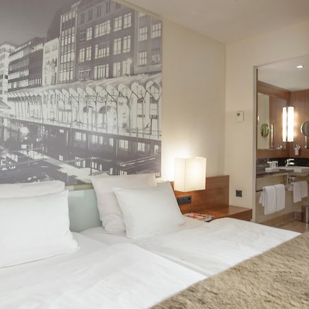 Lindner Hotel Hamburg Am Michel, Part Of Jdv By Hyatt Hamburgo Exterior foto